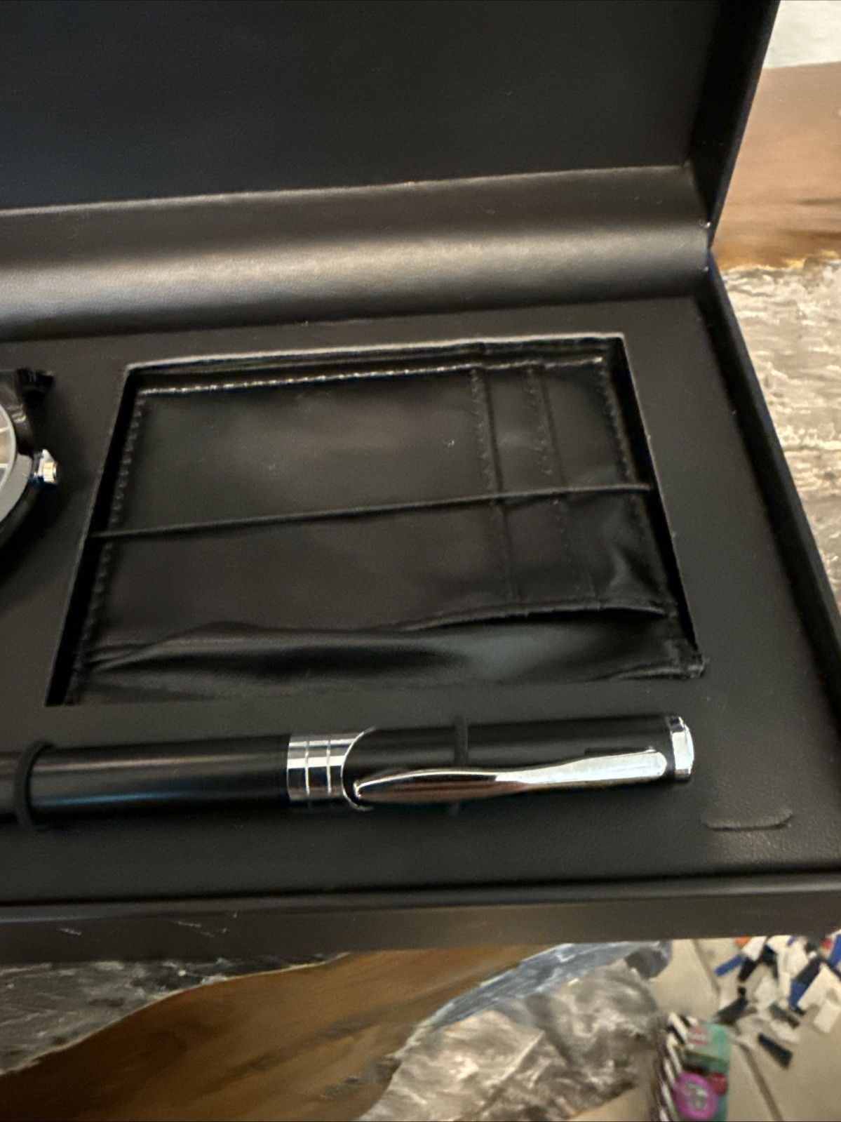 NWT L&Co. Men’s Black Tone Watch, Wallet, Pen Set Link Band 7.5″ Max RunningTes