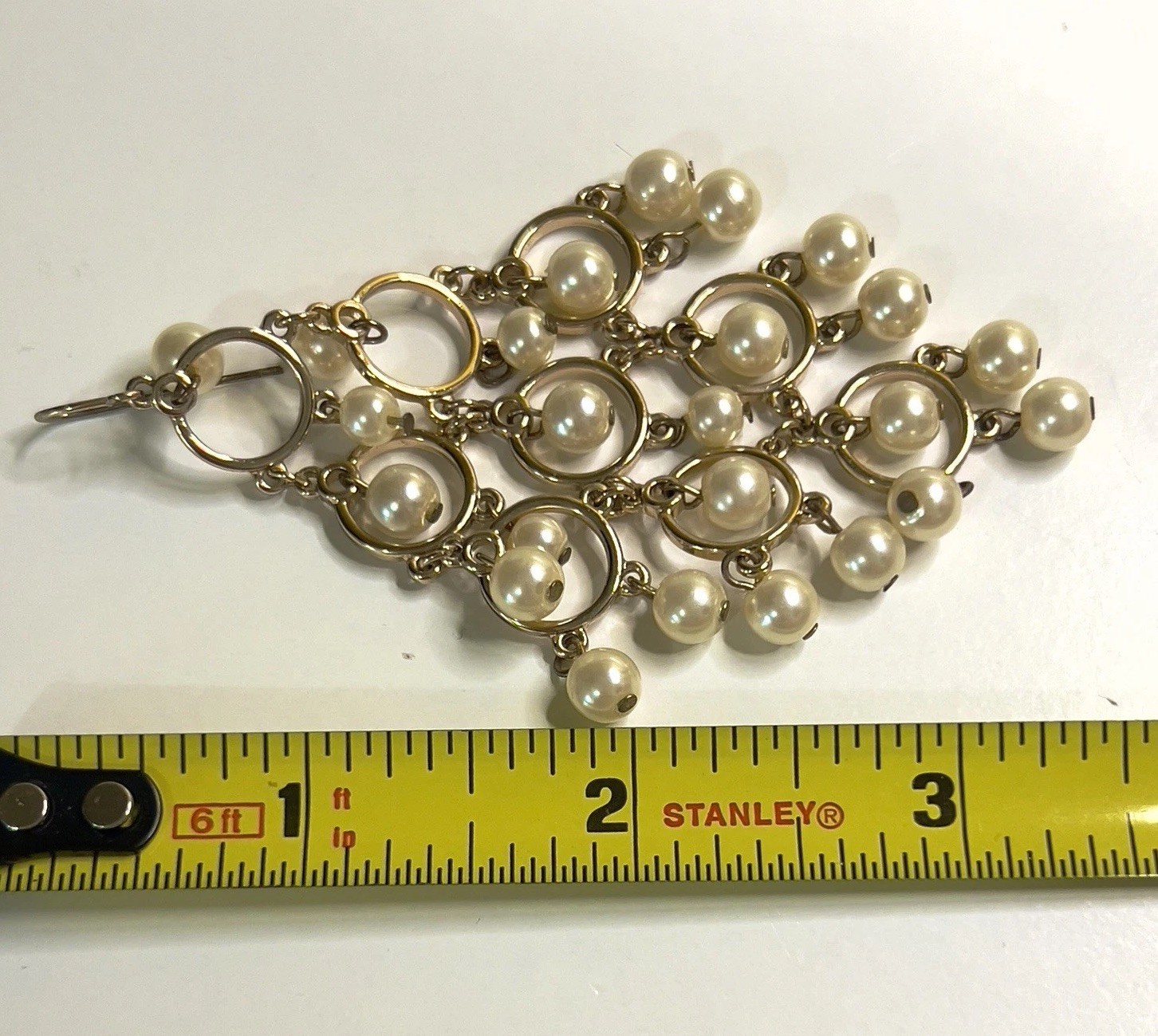 Elo7 Gold Tone Simulated Pearls Dangling Chandelier Earrings 3.5”