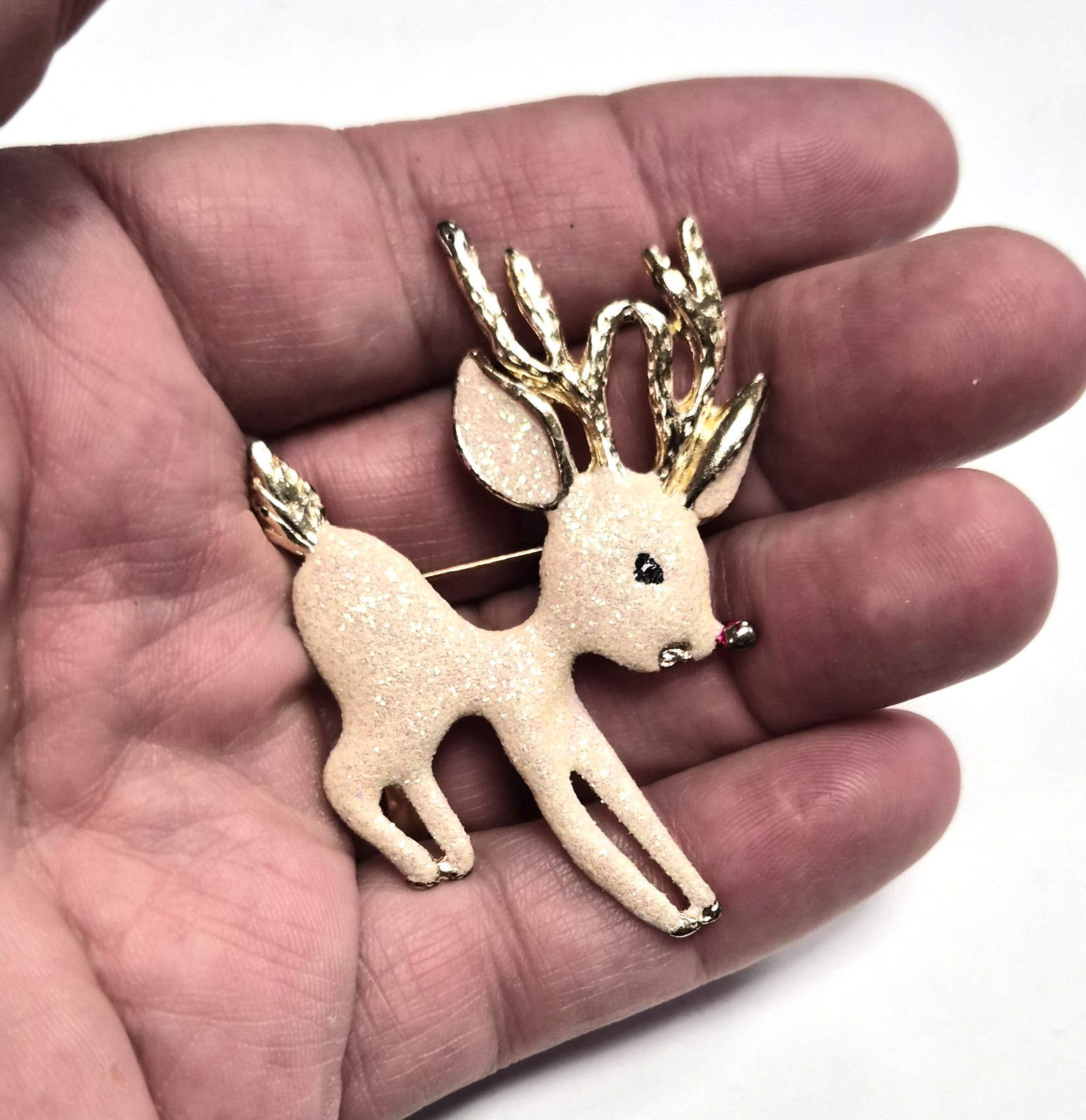 Vintage 90’s Christmas Holiday Glitter & Gold Tone Reindeer Enamel Pin / Brooch