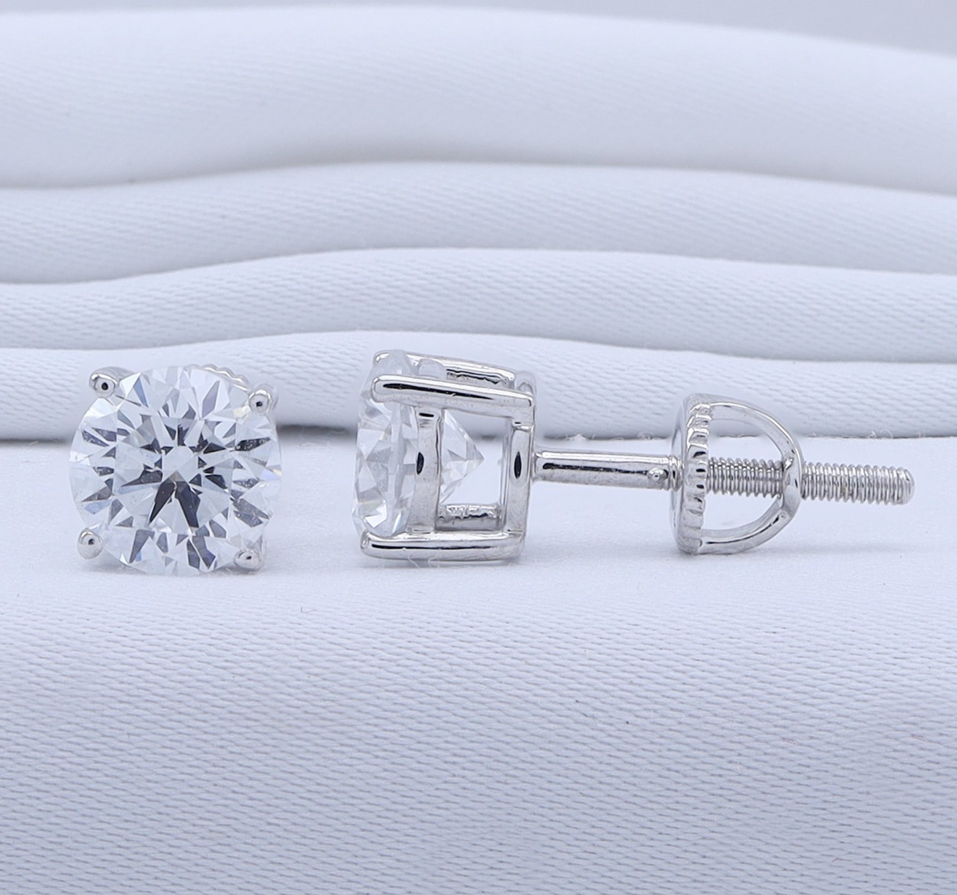 Certified D Color VVS1 Moissanite Solitaire Stud Earrings Screwback