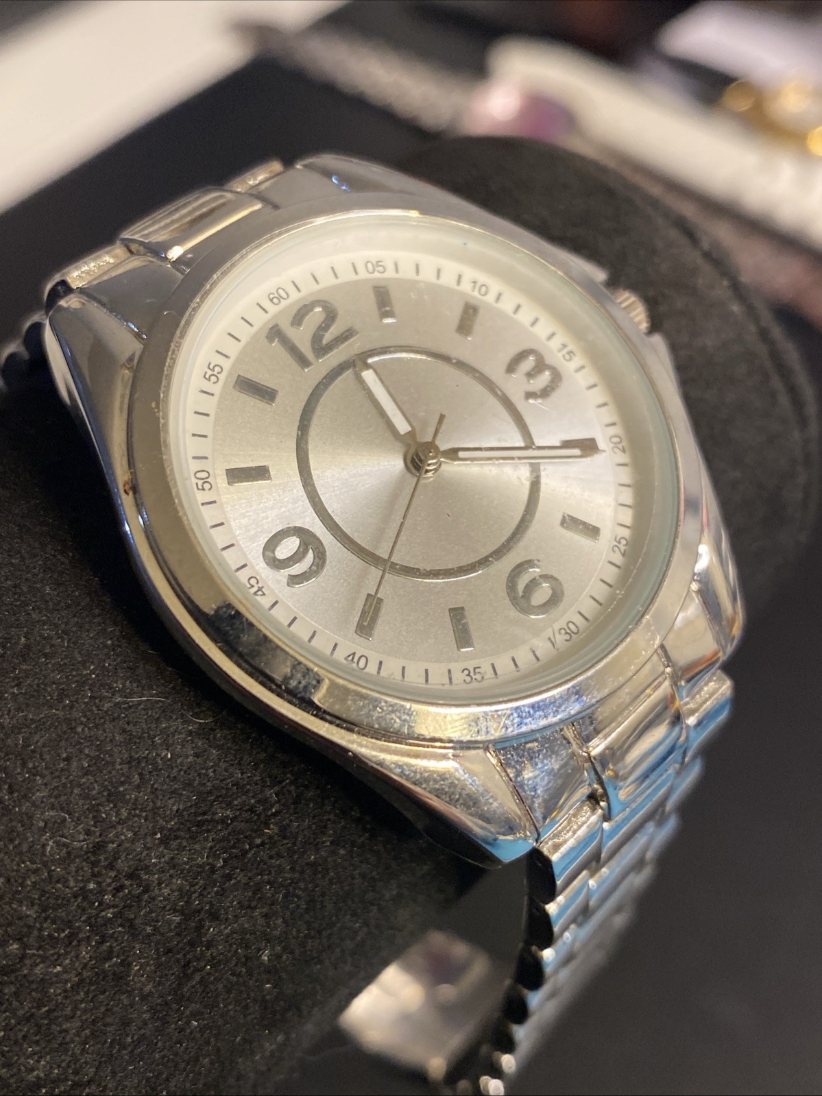 Accutime Watch Corp Analog Quartz Men’s New Battery