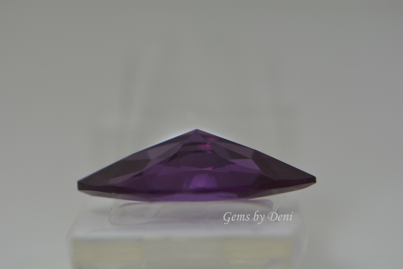 Lab-Created Alexandrite Marquise Shape Corundum (4x2mm-24x12mm)