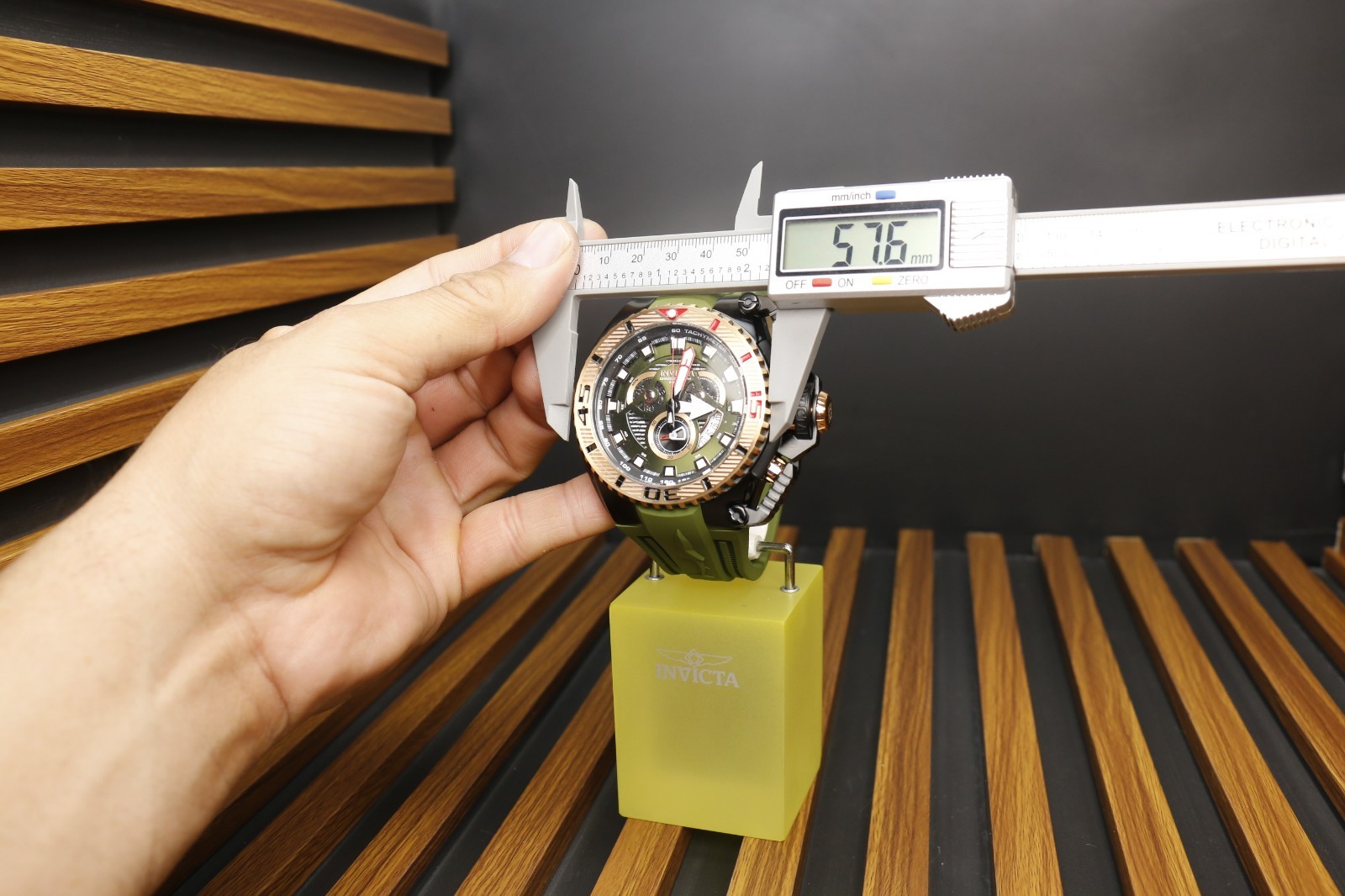 Invicta Sea Hunter full size Men’s Watch 57/69mm Green tone 49629