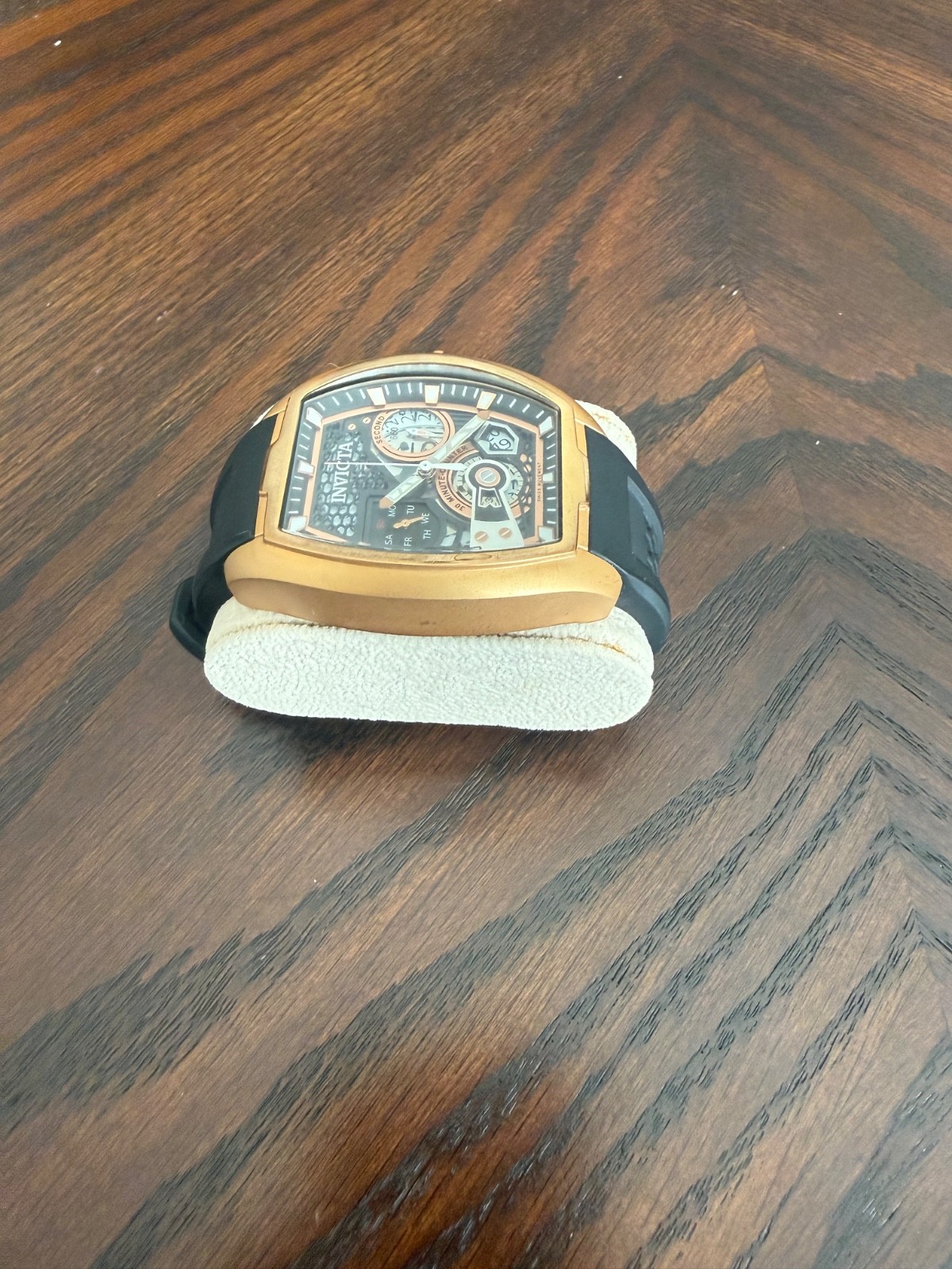 Invicta Diablo 26400 Women’s Watch Barely Worn Excellent Pre-Owned Condition