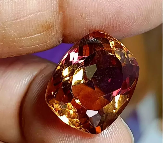 NATURAL Cushion Loose A+ Zultanite Bi-Color Change CERTIFIED GEMSTONE 7.62 Ct