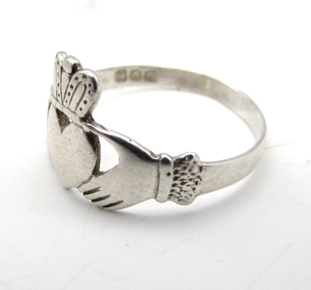 Vintage Claddagh Ring Sterling Silver Made in Ireland Fully Hallmarked Sz 8