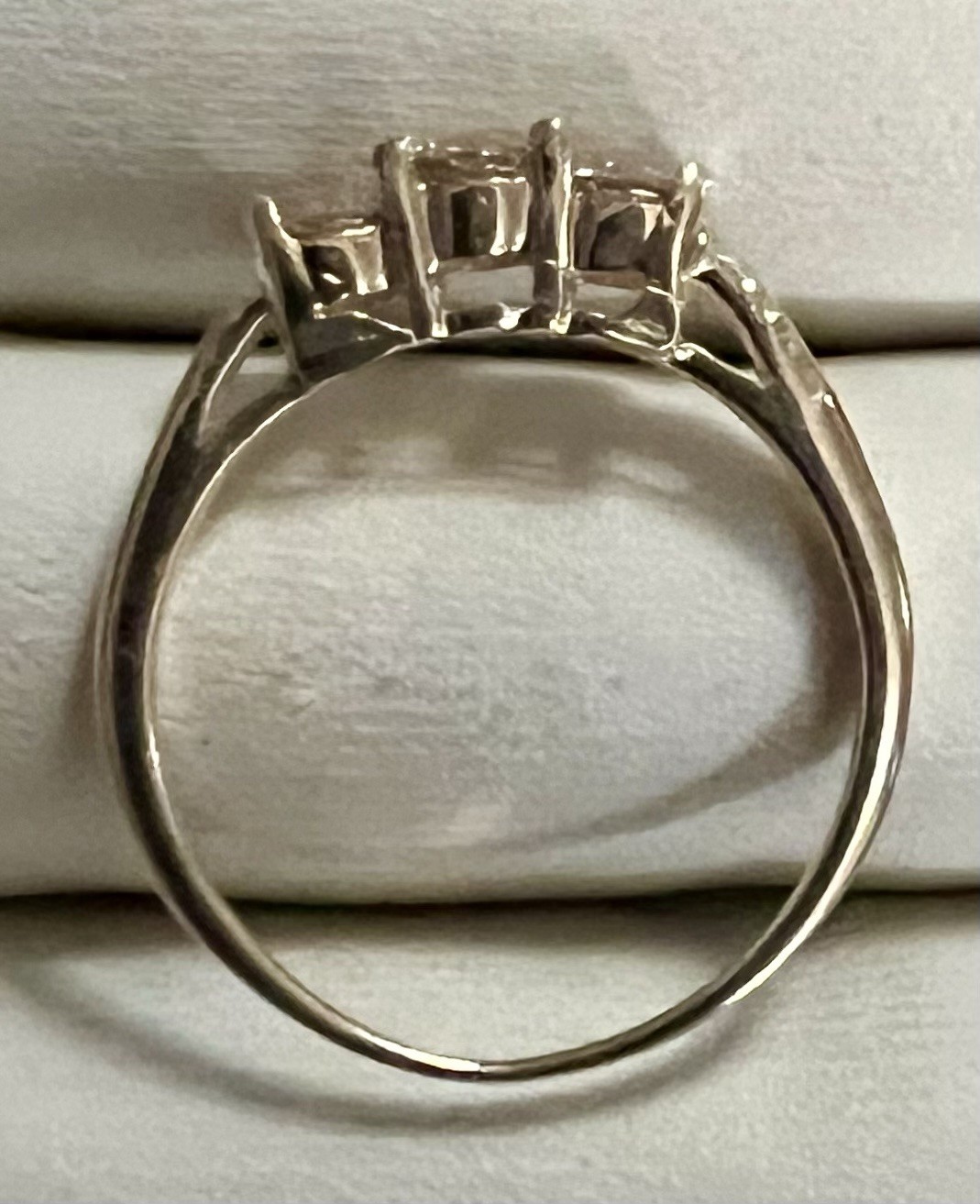 14KY Gold 3-Stone Diamond Ring. Sz 8.25. Approx. 1/2 TCW. 2.48 Grams