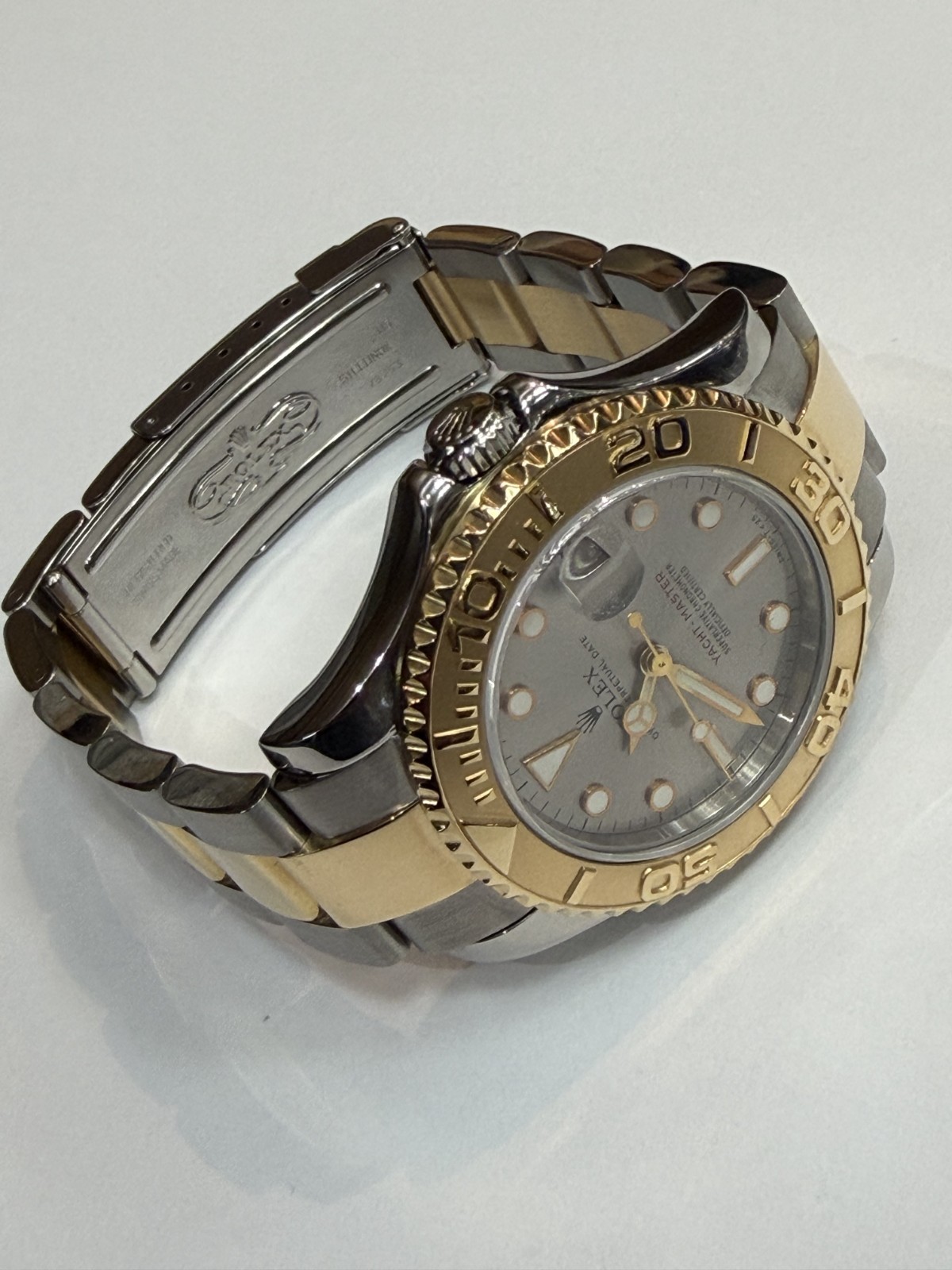 ROLEX YACHT – MASTER 68623 1997 TWO TONE 18 KARAT & STAINLESS STEEL WATCH 35MM