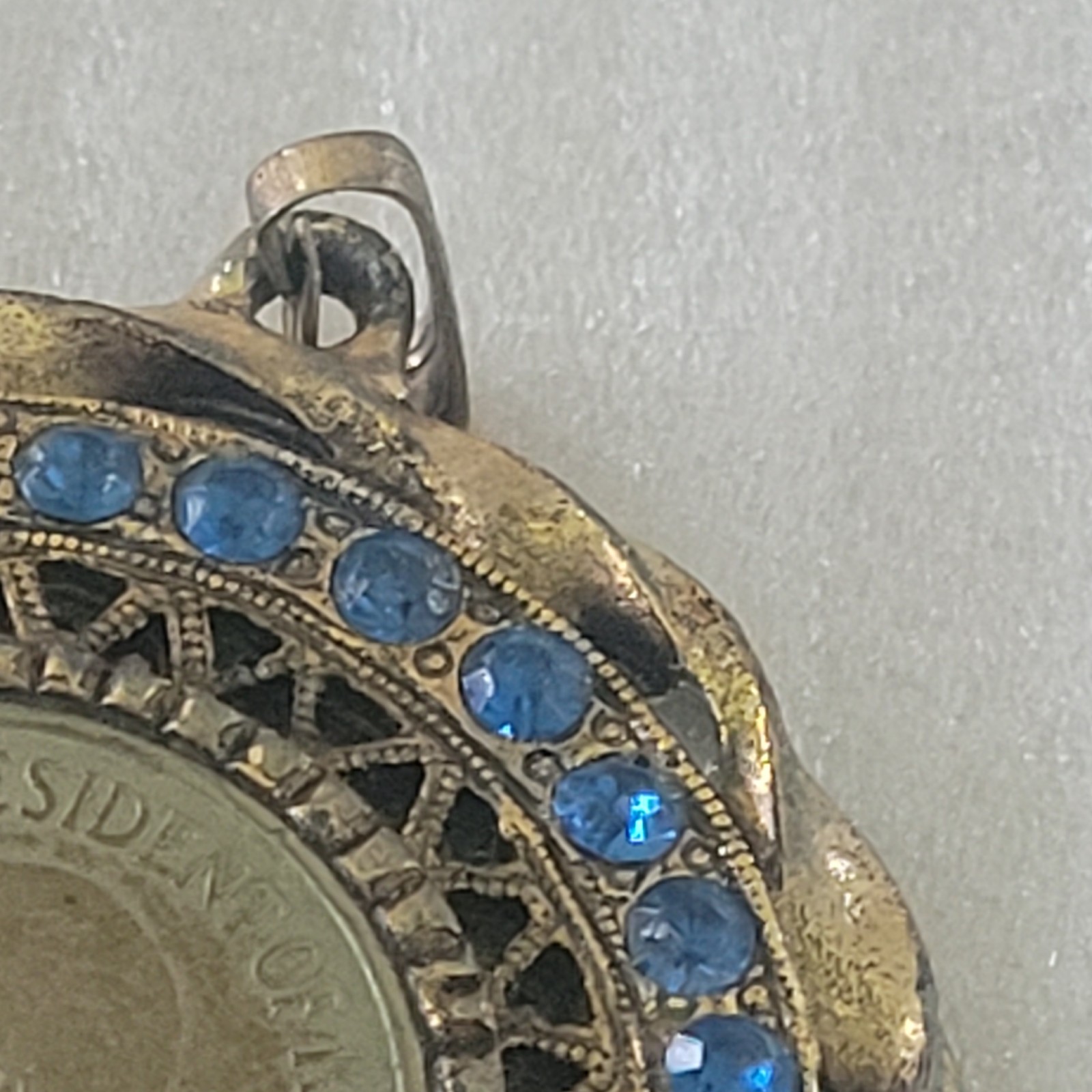 Vintage Kenya Mzee Jomo Kenyatta Coin Pendant Blue Rhinestone Halo Gold Tone
