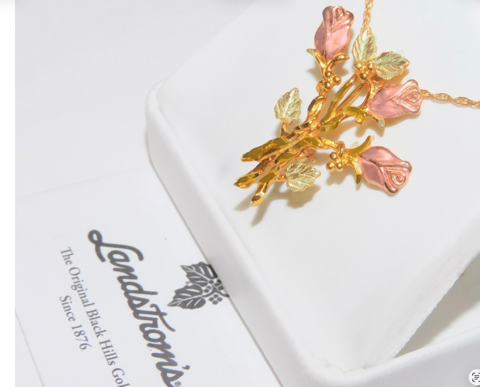 Black Hills Gold 10k Large Rose Bud Pendant Brooch Necklace