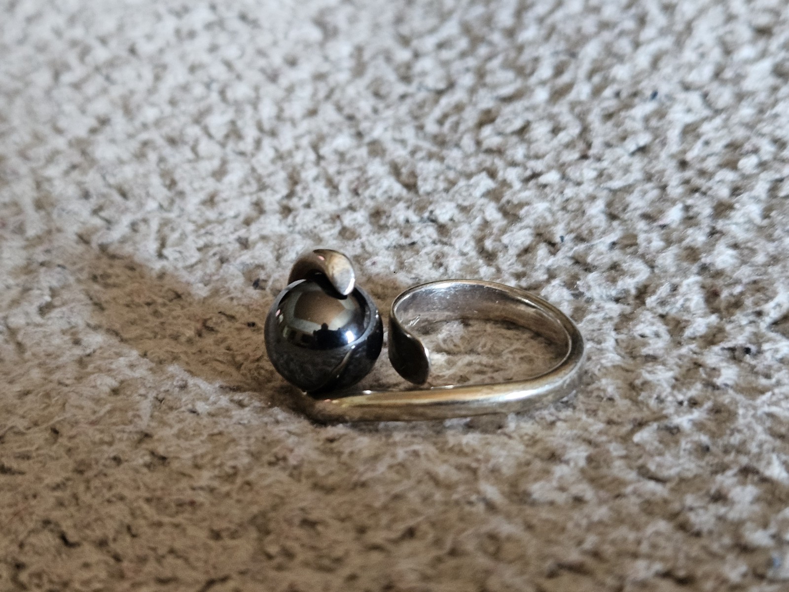 SUSAN CUMMINGS 1980’s Rare Sterling Orbital Swirl Statement Ring Hematite Size 6