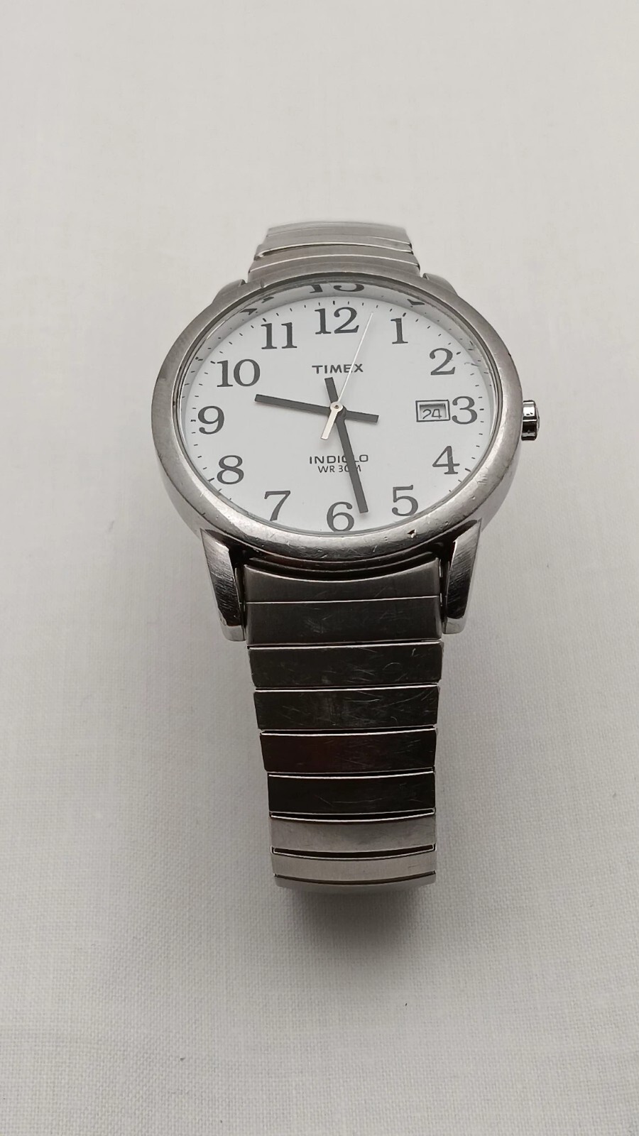 Timex Indiglo Mens 30 Meter WR Quartz Stainless Steel Watch Works Great Vintage.