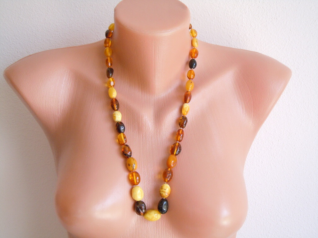 Amber Olive Necklace Natural Amber Honey Butterscotch Cognac 39.2 G/65.5 Cm