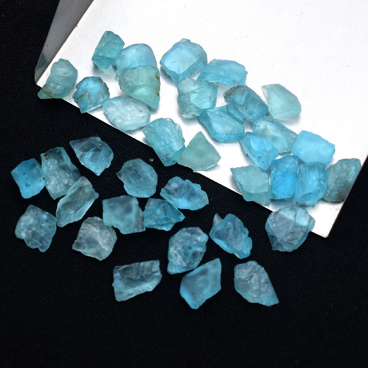 37 Pcs Natural Apatite Rough 6.40mm-9.13mm Untreated Huge Loose Gemstones lot