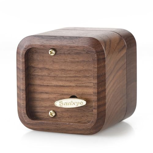 Walnut Wood Engagement Ring Music Box Tune：You are my sunshine Walnut wood