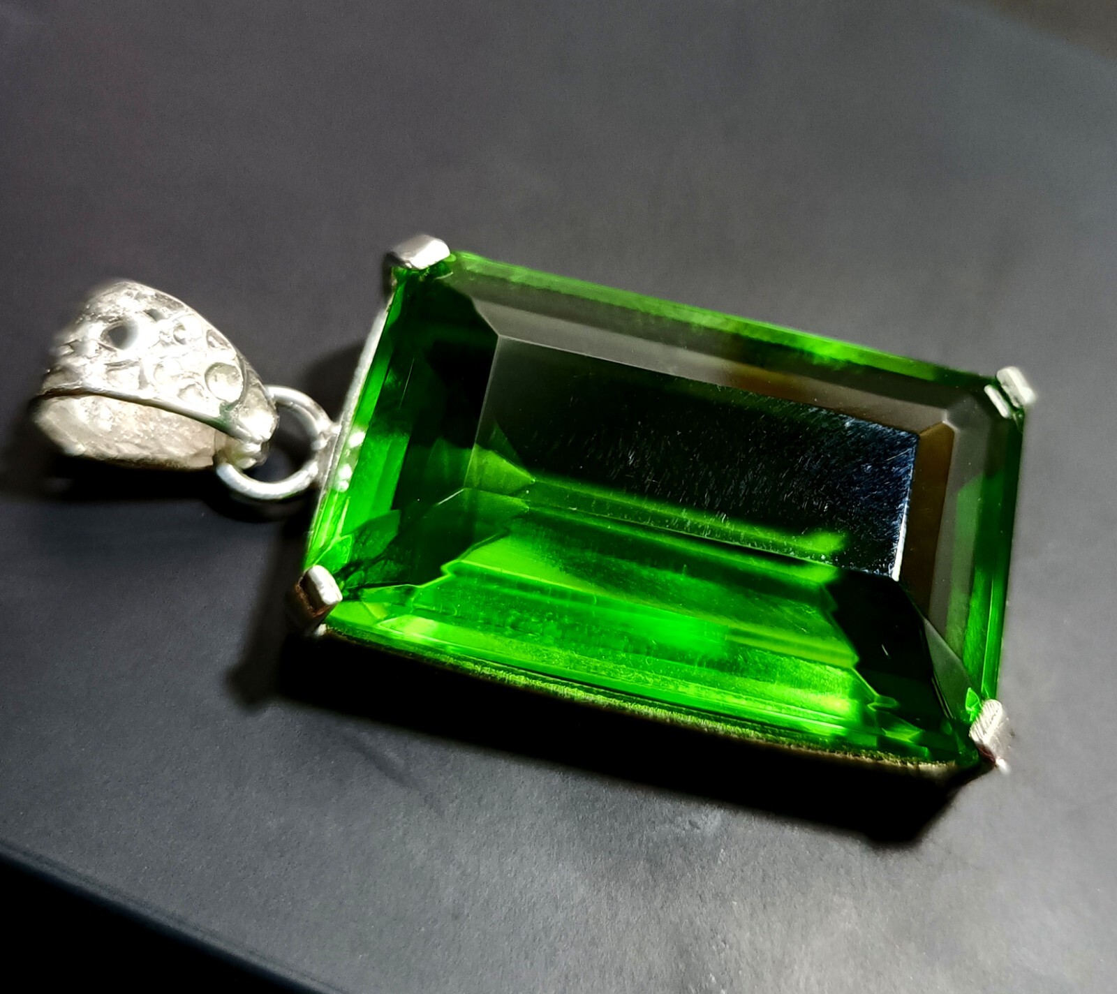 Certified Natural 70.45 Ct Brazilian Emerald Green Topaz Pendant Loose Gemstone