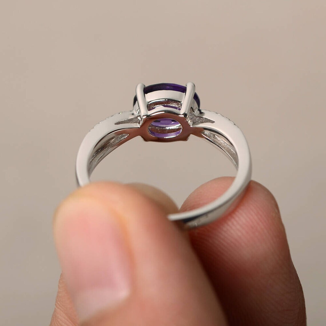 Luxurious Amethyst Oval Cut Gemstone 925 Sterling Silver Women Designer Ring