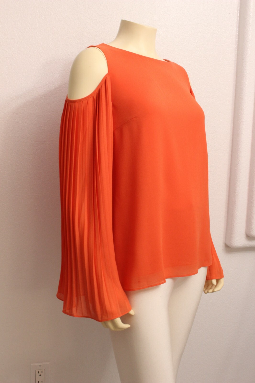 MM Couture by Miss Me Ladies Top size S Orange Pleat LS bare shoulder Polyester