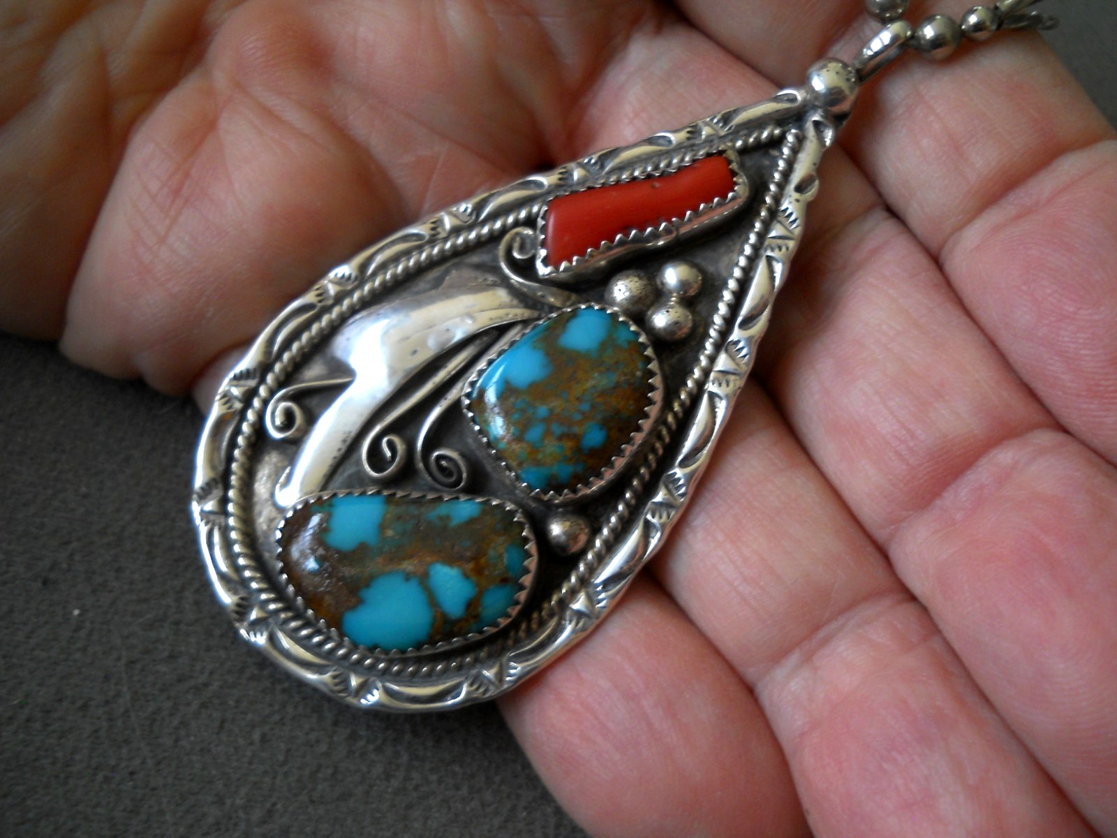 Native American Bisbee Turquoise Coral Sterling Silver / Liquid Silver Necklace