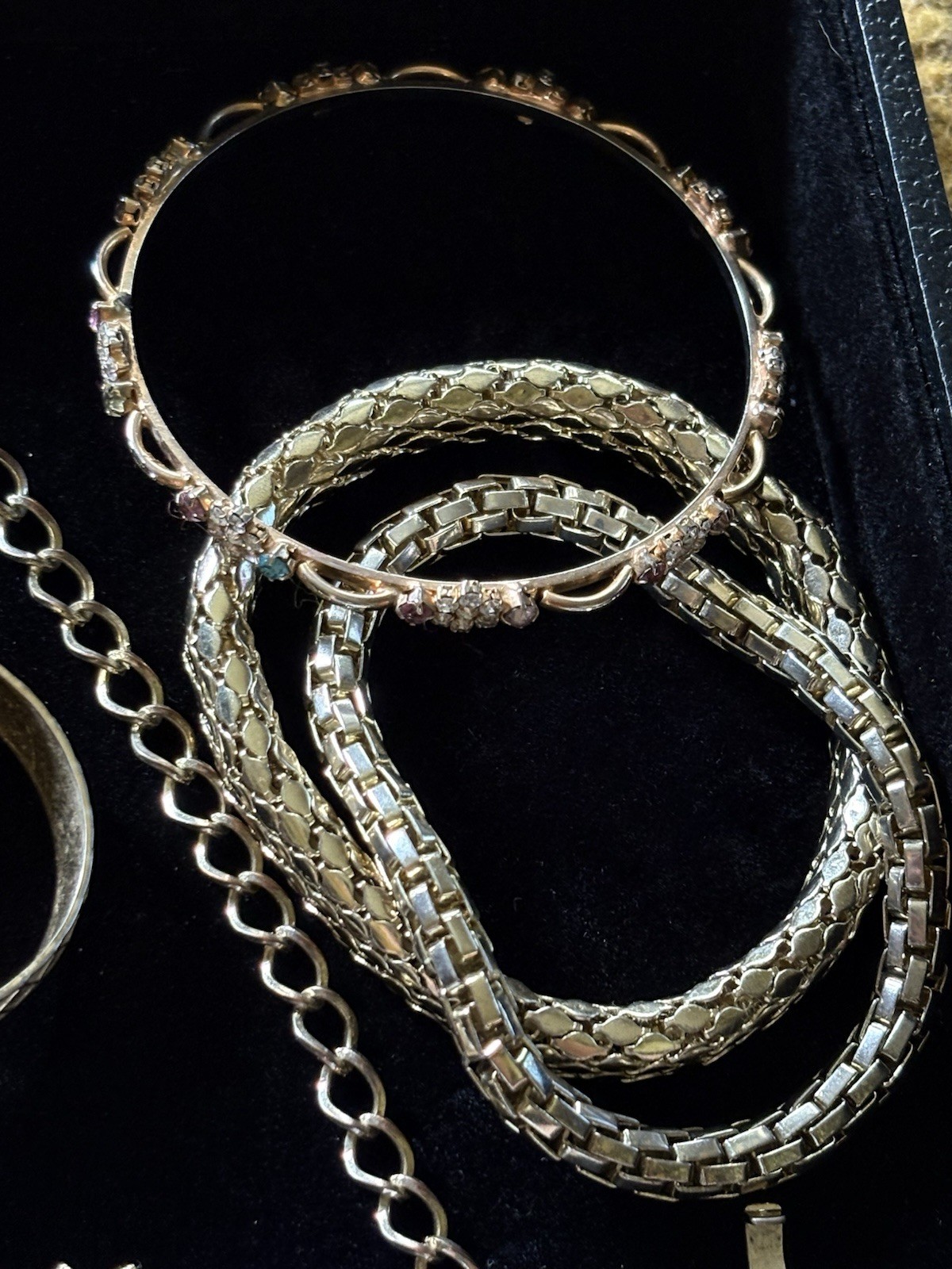 VTG Mix Estate Jewelry Lot 16pc White & Gold Tones Rhinestones All Wearable