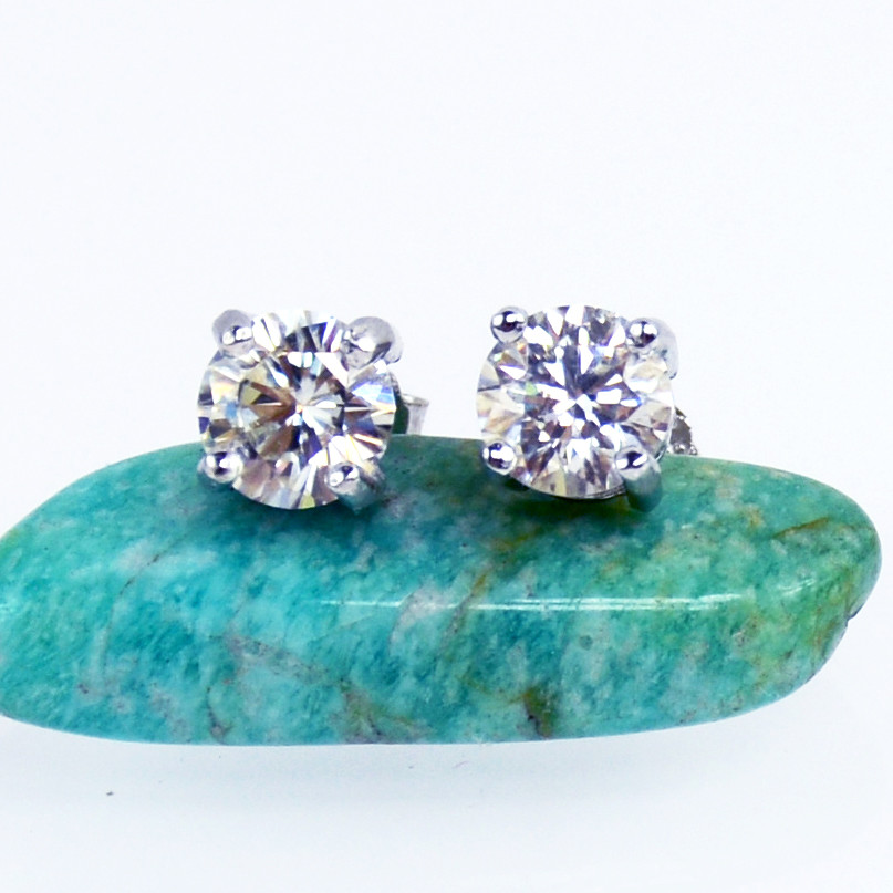1Carat 5MM White Genuine Moissanite 925 Sterling Silver Earrings Studs