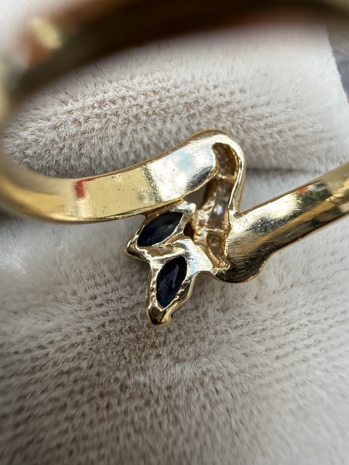 Vintage 14k Yellow Gold Channel Diamond And Marquise Sapphire Bypass Ring Sz4.5