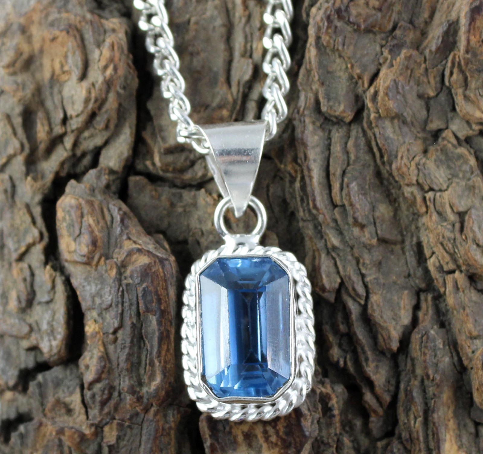 14.85 Ct Natural Swiss Blue Topaz Emerald Cut Gemstone Certified Pendant SEE VDO