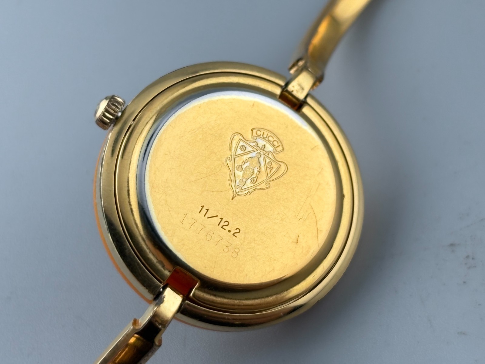 [S size Very Good] Gucci Change Bezel 11/12.2 Gold Yellow Watch Auth