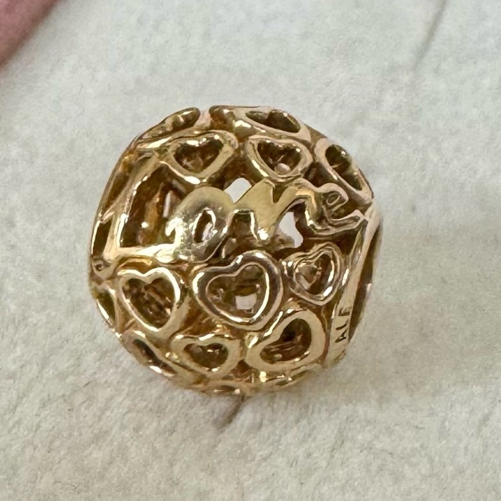 100% Authentic Pandora 14K Solid Gold Glowing with Love Heart Charm