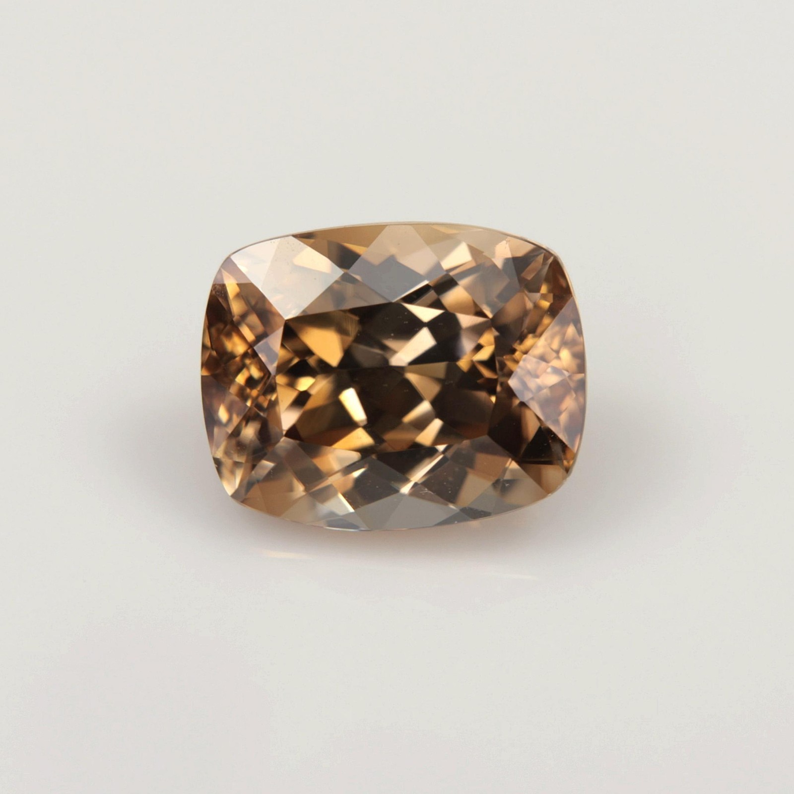3.75 Carats – Natural Zircon – Alluring Imperial Brown – Cushion – 26014081