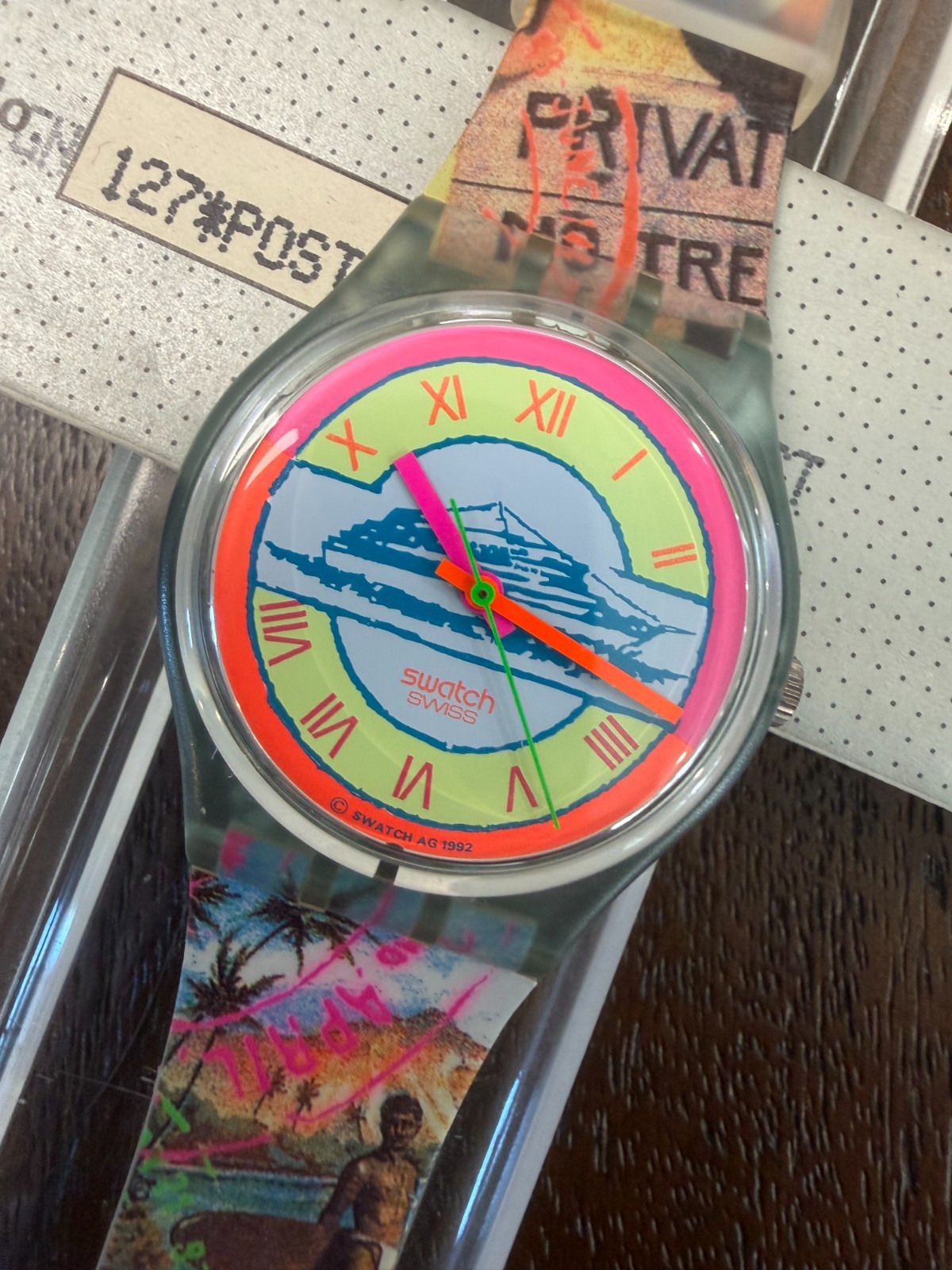 1993 Swatch Postcard GN127 Gent Neon Roman Numeral Dial NOS Box Papers 34mm