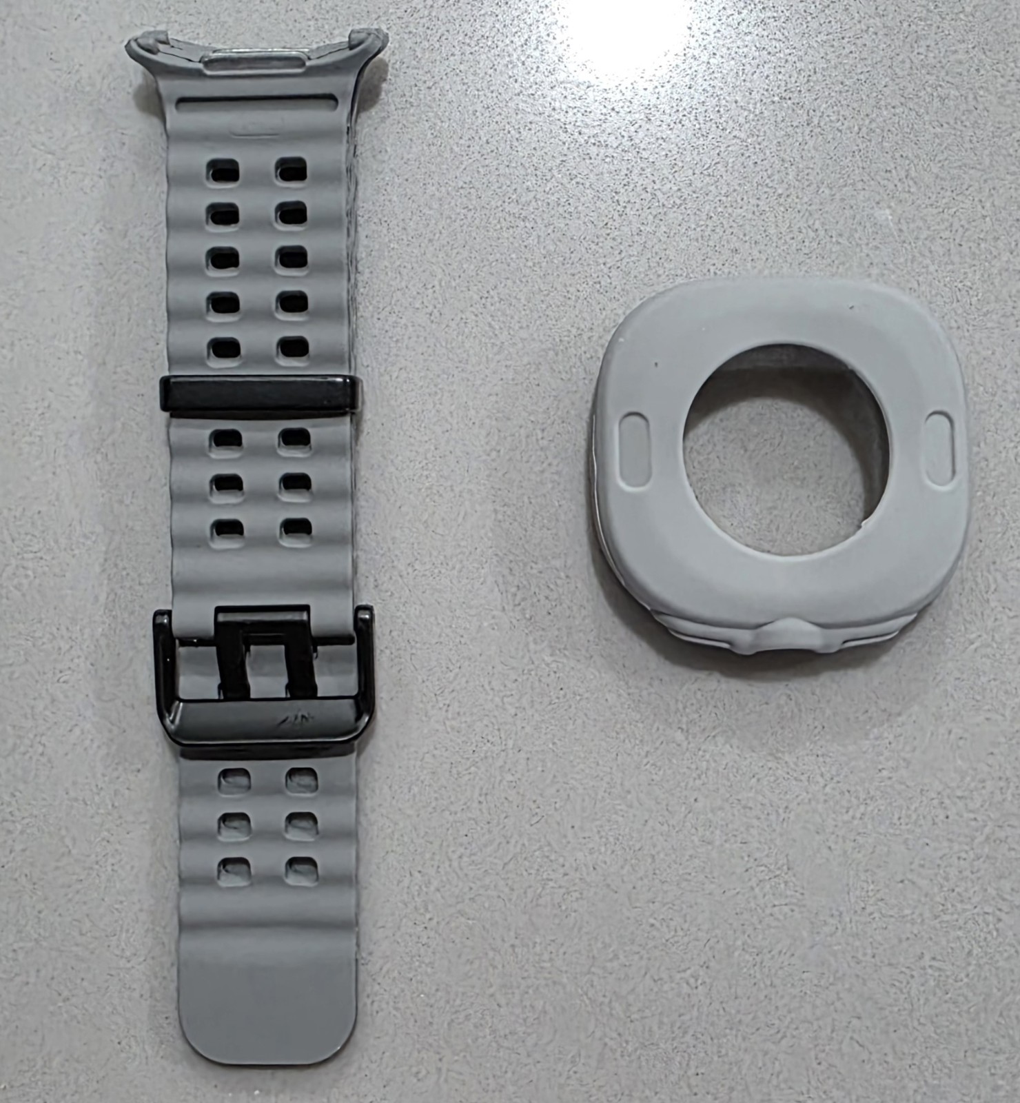Mens watch 47mm bands clip on type 4 sets in total see description.