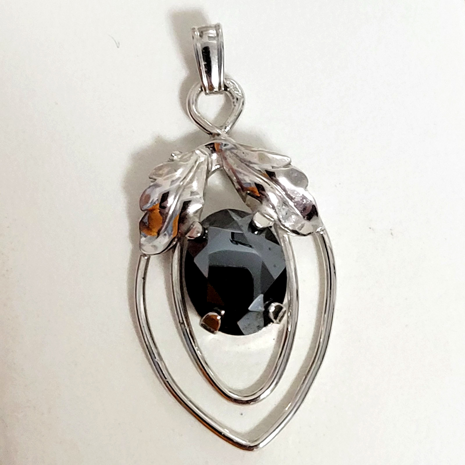 Vintage VAN DELL Sterling Silver Hematite Pendant – 2.4 grams – Estate Jewelry