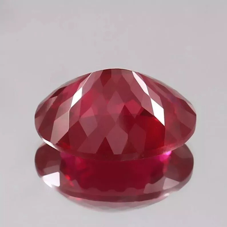 Blood Red 8.19 Ct Mozambique Unheated Flawless Grade Ruby Oval Gemstone Cut AAA