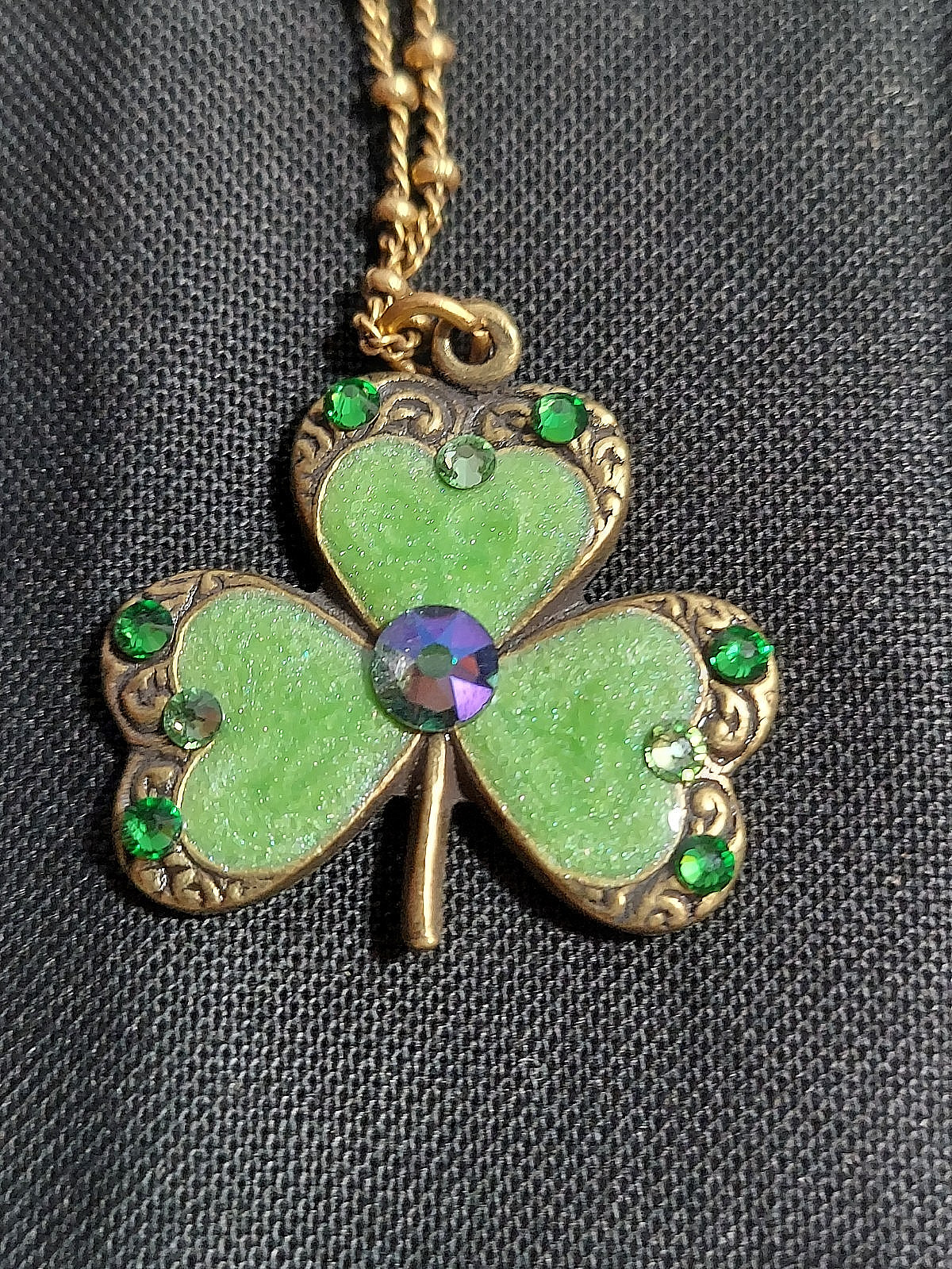 Crystal Shamrock Necklace & Pendant Lobster Claw Closure Appx 7/8″L x 1″W