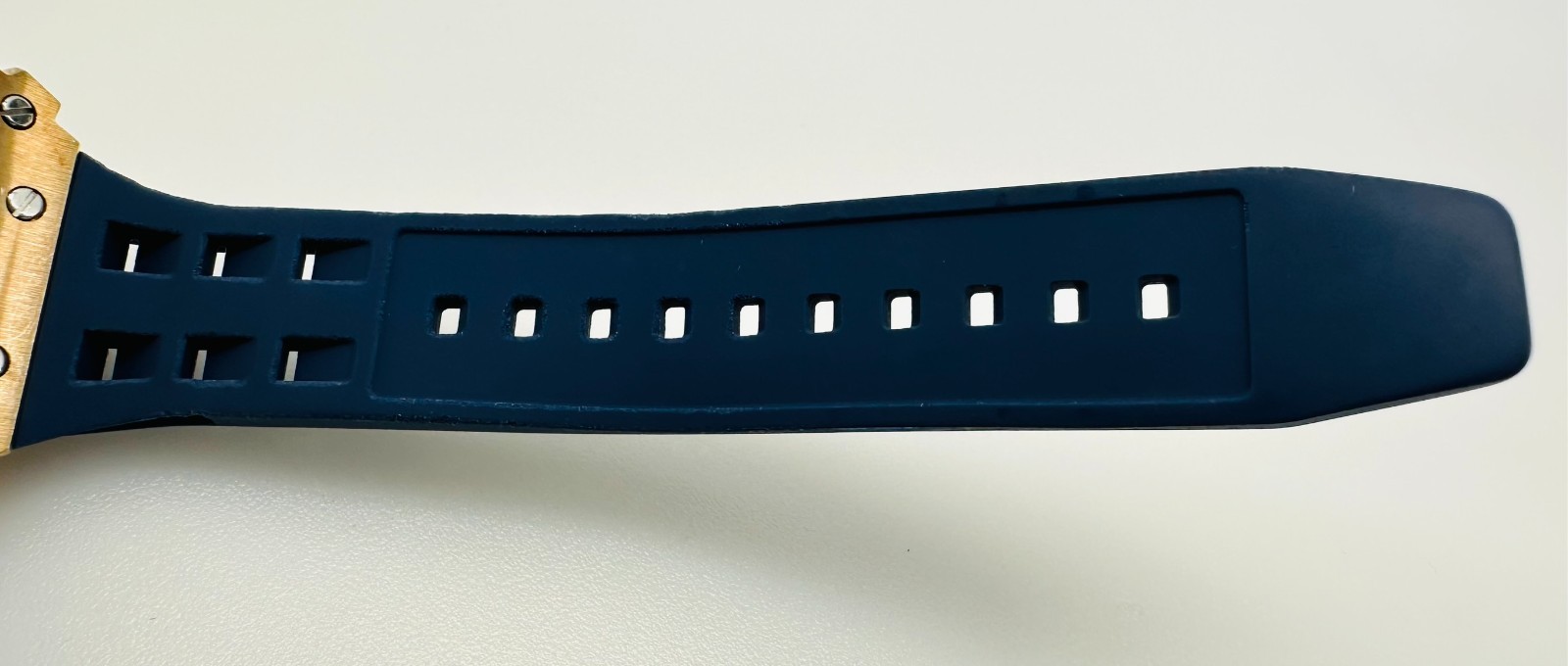 TSAR BOMBA TB8204Q Men’s Watch Blue Band #178