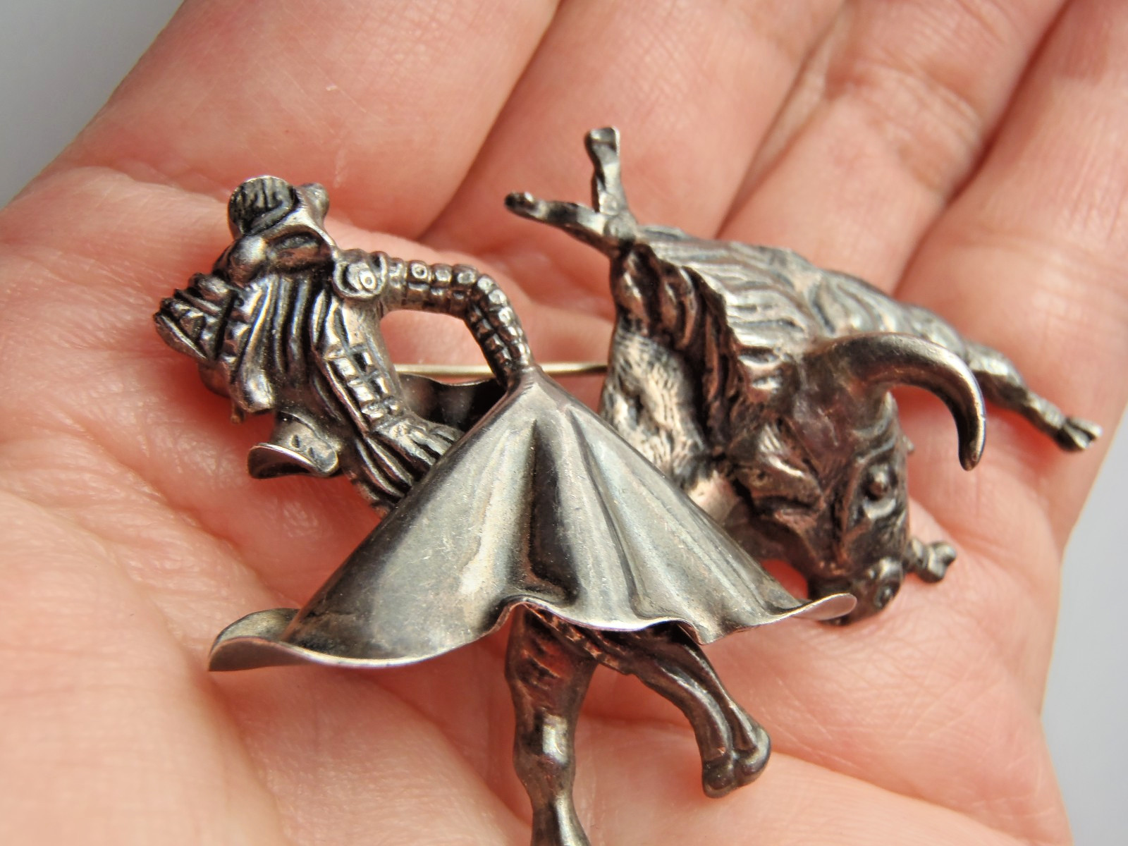 Mexico Sterling Silver Marcel Boucher Large 2 1/4″ Matador & Bull Brooch Pin