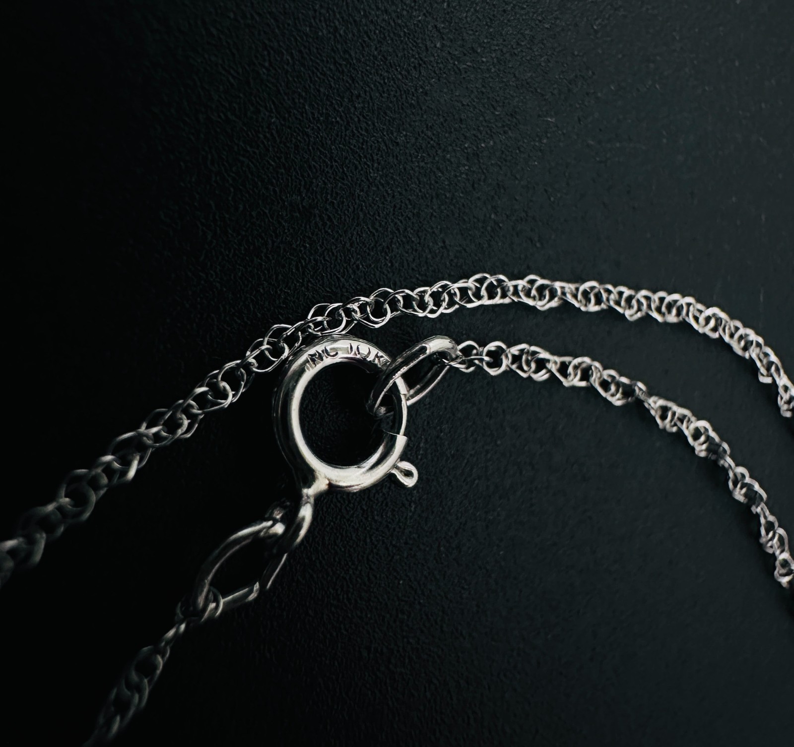 Solid 10K White Gold Thin Prince of Wales Link Chain Necklace, .8mm, 20 1/8″