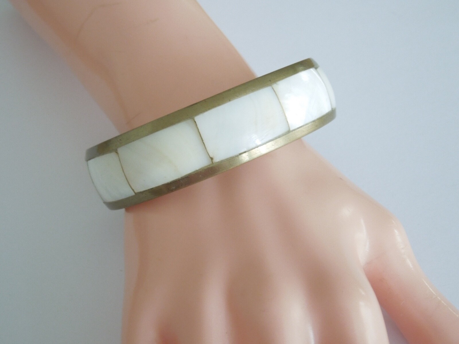 Bracelet Brass Mother Of Pearl 32.1 G/Ø 6.6 Cm/B:1.7 Cm