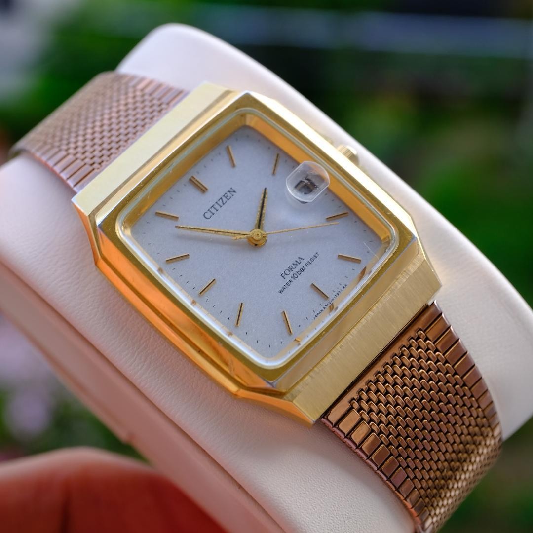 CITIZEN FORMA Gold Quartz Mesh Watch