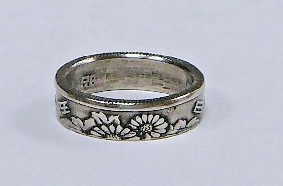 “Sealed” 50 YEN JAPANESE COIN from Japan RING SIZE 3-8 Whats your size ?