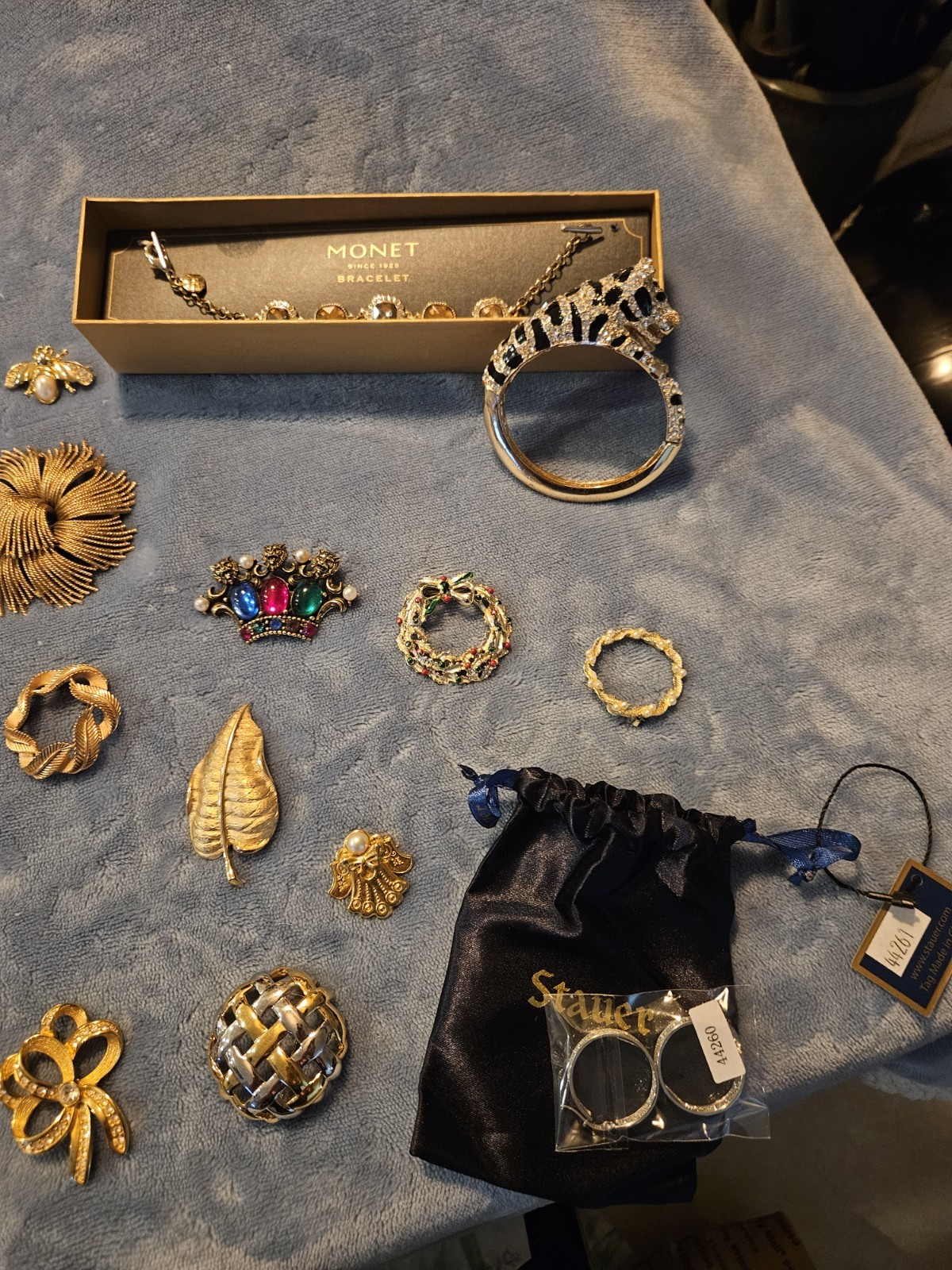 Vintage Jewelry lot Signed-Unsigned 1/2 Lbs 8-15 Very Nice Pieces.