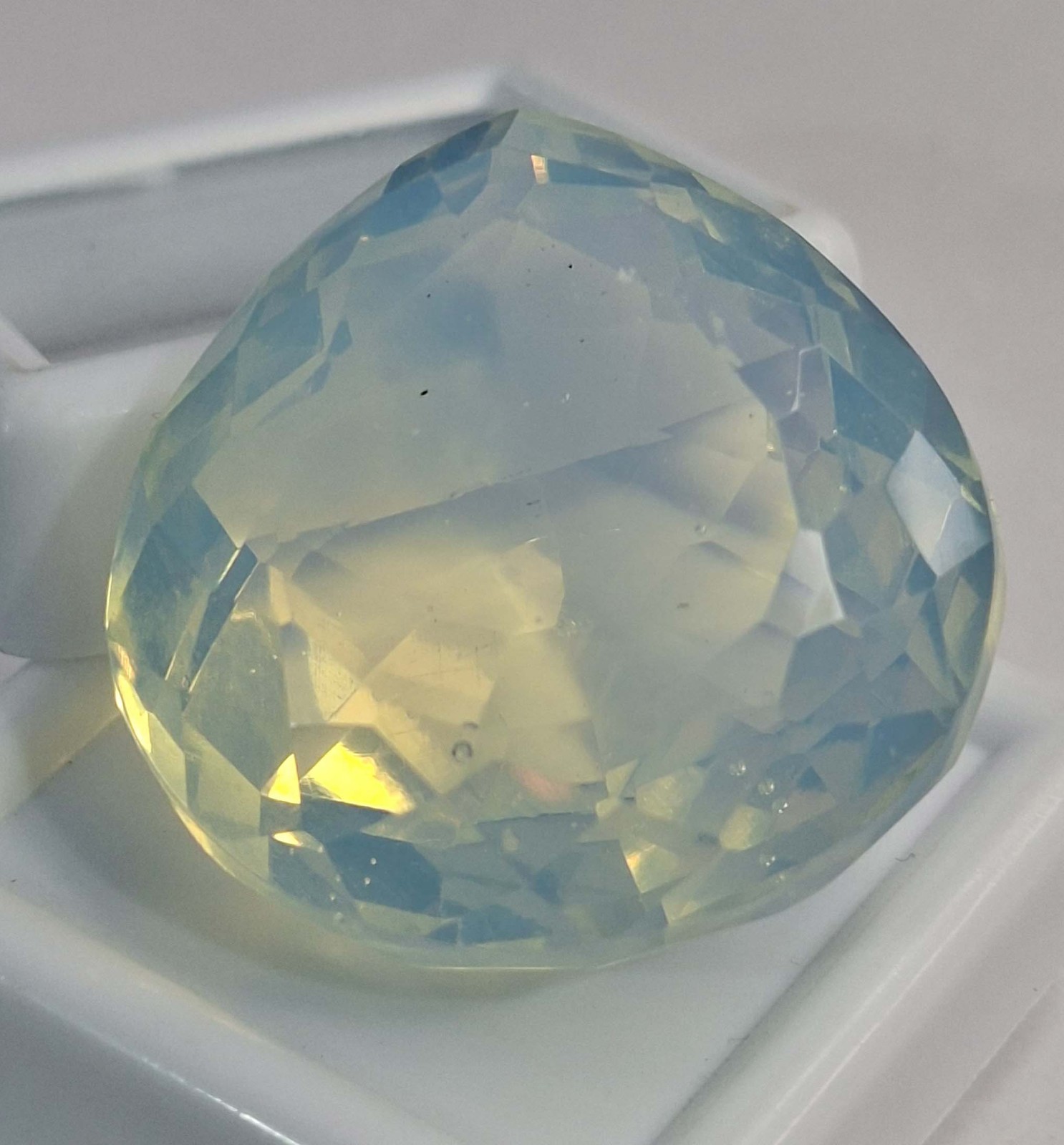 Pear Cut Certified 58-60 Ct Loose Welo Opal White Gemstone Lab Create SB326