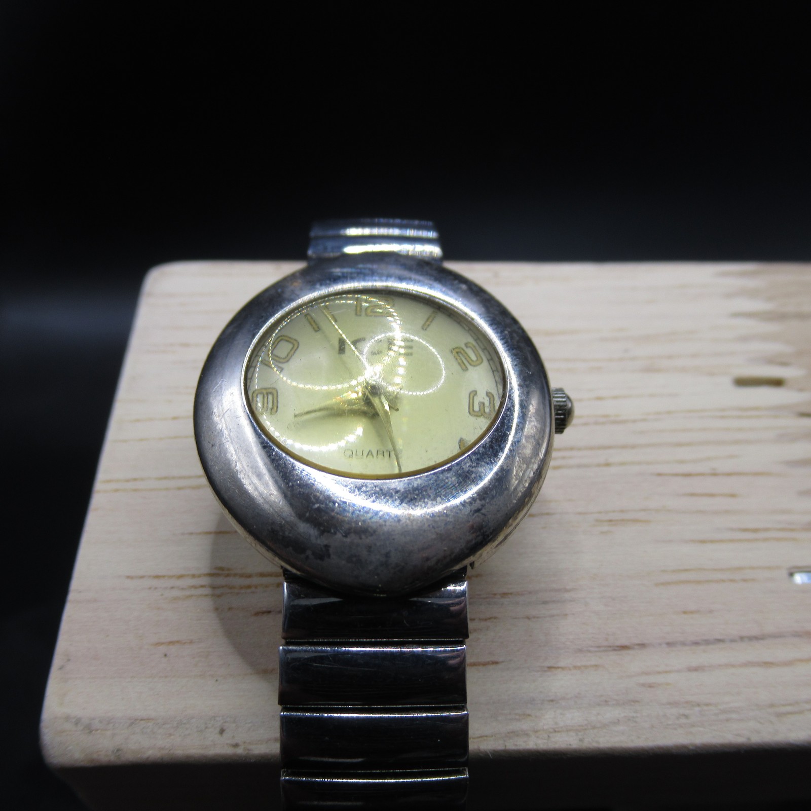 ICIE Quartz Ladies Silver Tone Expansion Band Watch Japan Movement V377