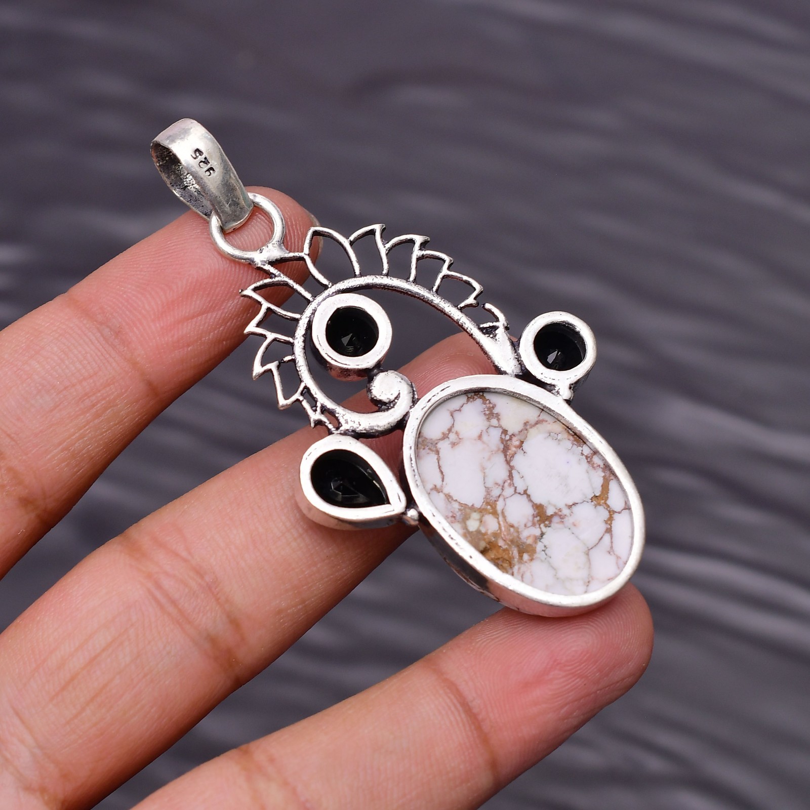 Wild Horse Gemstone 925 Sterling Silver Jewelry Pendant 2.48″