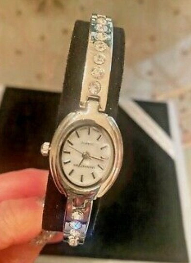 NEW VTG Limited Edition Manhattan by CROTON Rhinestone Bling Watch & Purse Set