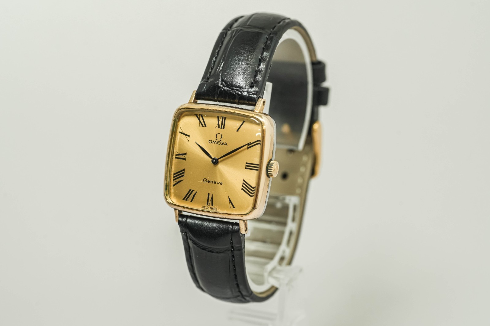 *Vintage 1975* OMEGA Geneve Cal.625 Manual Winding Roman Gold Square 26mm Men’s