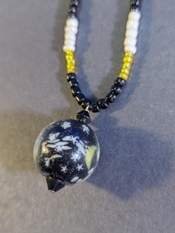 Vintage Womens Necklace – Black/yellow/white Beads W/ Glass Pendant