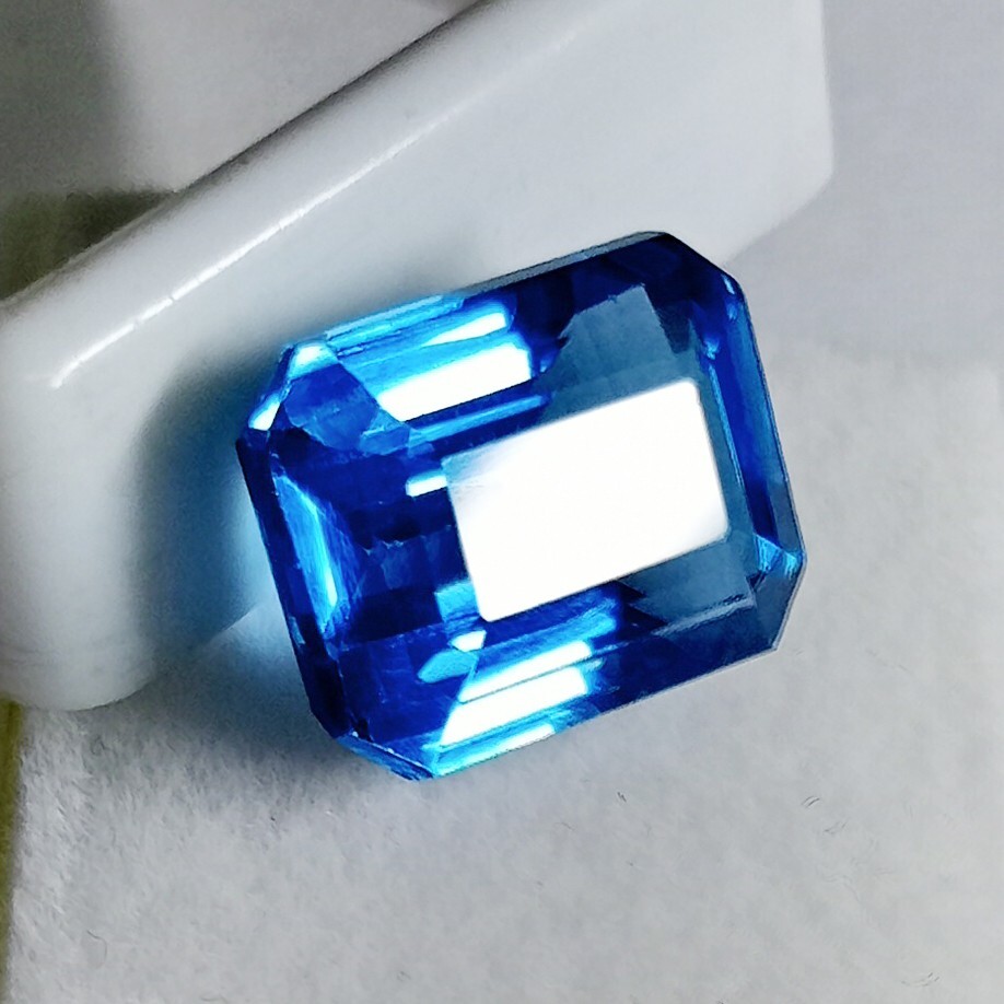 A++ London Blue Topaz Natural 14-15 Ct Radiant Cut Loose EGL Certified Gemstone
