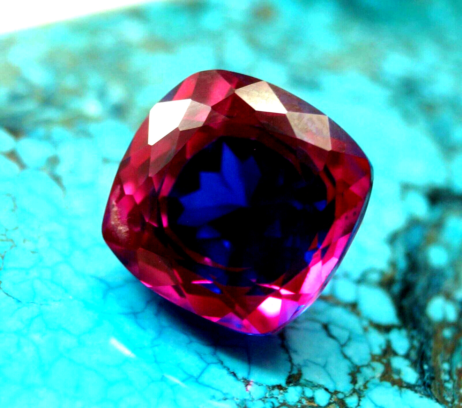 AAA Pitambari Sapphire 11.9 CT+ Natural Bi-Colour Cushion Cut Loose Gemstone